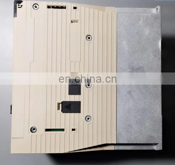 Yaskawa SGDV-180A11A/ SGDV-180A01A AC Servo Motor Drive