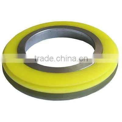 Heavy duty trucks oil seal