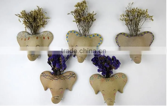 Creative Hand-painted Ceramic Vase Flower Animals Hanging Aromatherapy Bottles HY067102