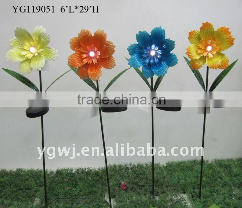 small metal flower for garden decoration