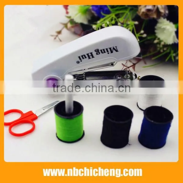 Hot Selling Travel&home Essential Mini sewing machine set