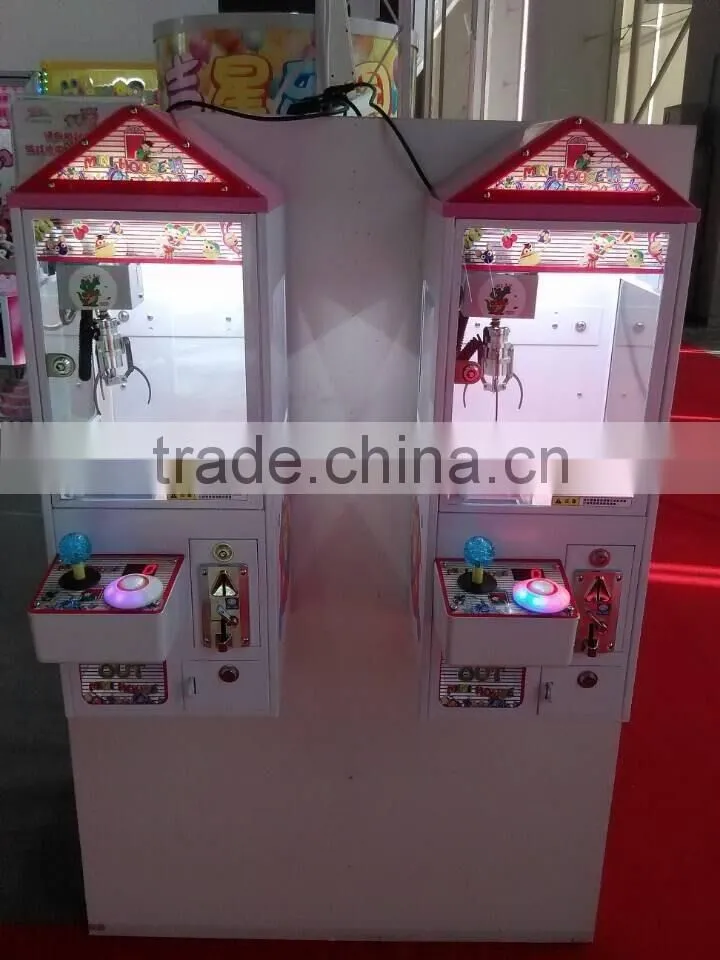 New Arrival MINI Gift Games Machines/DF-V212 Toy Crane Claw Vending games
