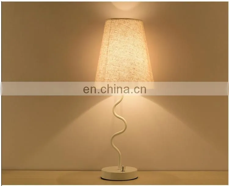 Modern minimalist bedside lamp Bedroom warm decorative table lamp wedding creative eye protection table lamp