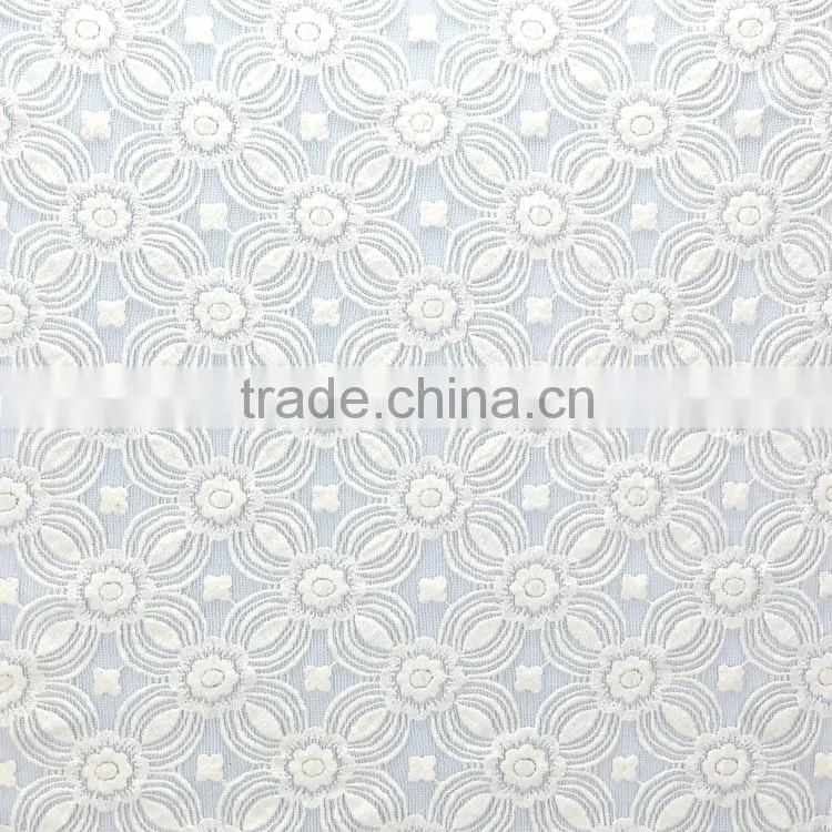 2015 latest design customized lighting white embroidered tulle net lace fabric for girls dress