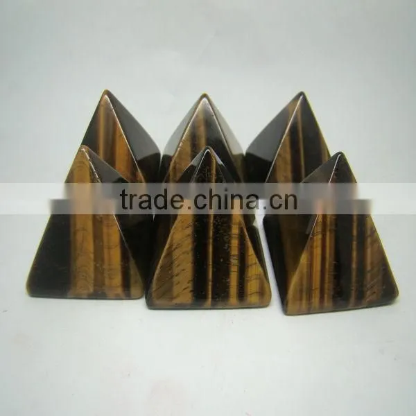 Wholesale dealer pyramid paperweight