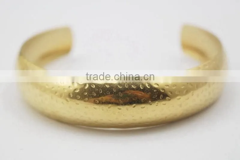 Fashion Gold Jewelry Dubai Stainless Steel Hammered Open Cuff Bracelets Bangles
