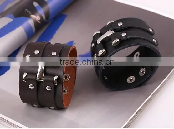 Hot Unisex Men Womens Wide Leather Belt Bracelet Wristband Bangle Jewelry Party