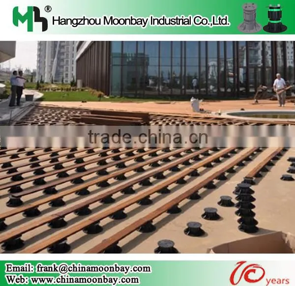 self leveling pedestal system