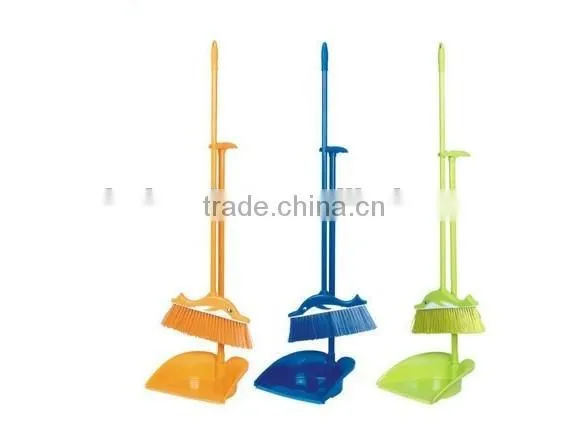 Newest colorful PP broom and dustpan set