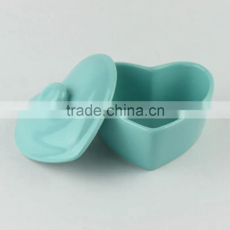 set of three heart shape stoneware mini casserole