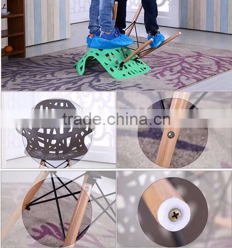 Villain Modeling Plastic Arm Chair Wooden Legs Modern Hollow Plastic Leisure Dinning Chair