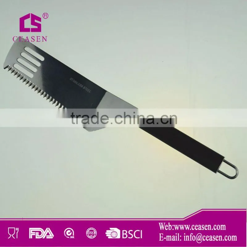 Stainless steel cake server with TPR handle