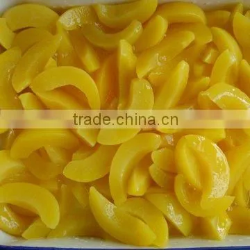 Canned yellow peach in syrup