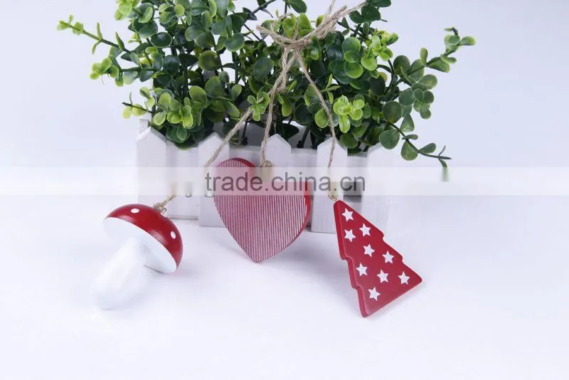 2014 new design beautiful wood mushroom heart shaped hang plaque