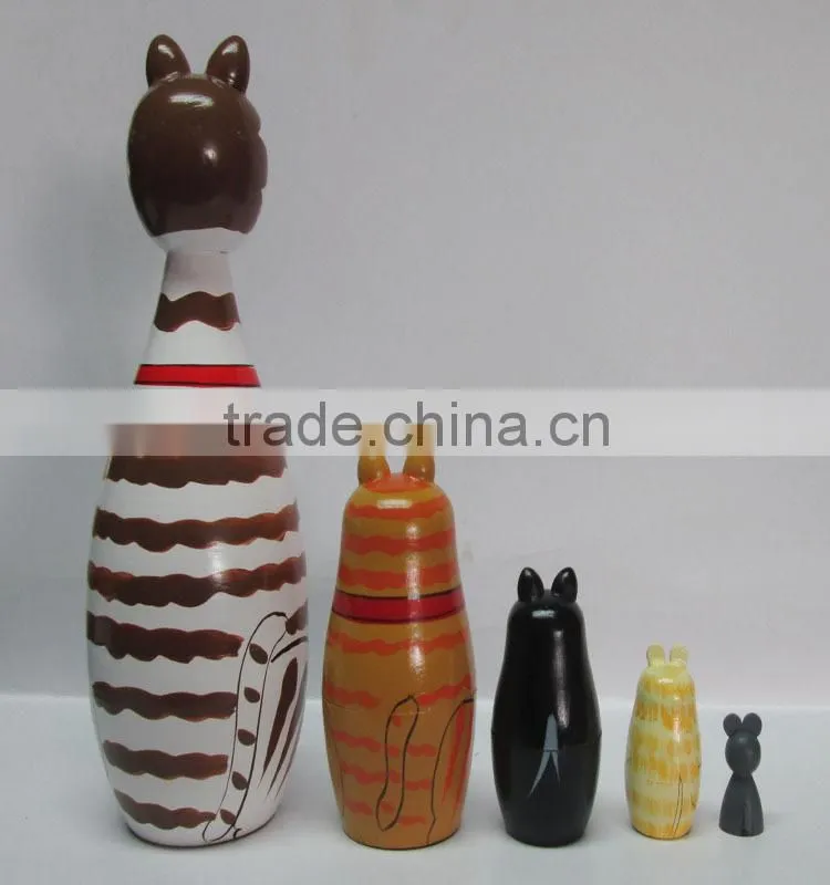 wooden russion nesting doll with 5 pcs