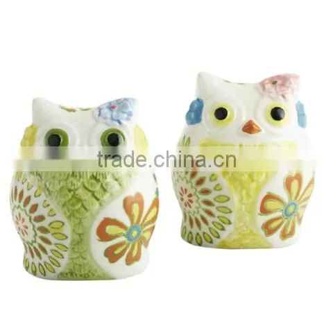 Custom funny Christmas penguin ceramic salt and pepper shaker