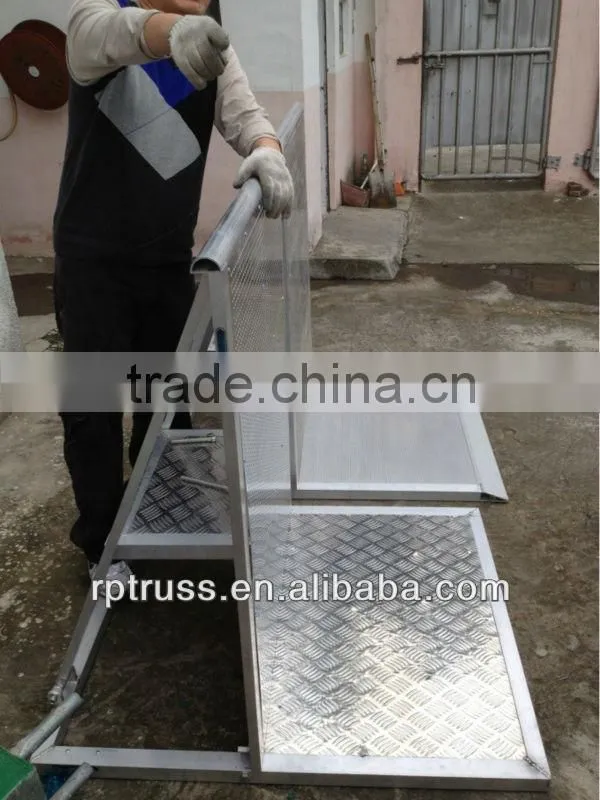 TUV certified aluminum foldable expandable concert barricade