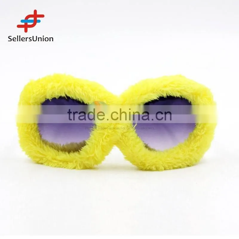 2017 hottest sale No.1 Yiwu export commission agent Hot sale yellow short plush sunglasses