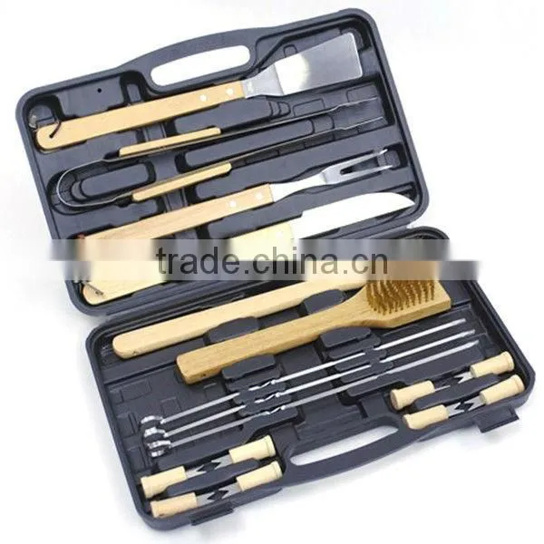 BQ-0001 / 18 pcs hard wood handle barbeque set
