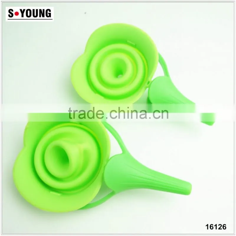 16126 silicone folding funnel with pp handle