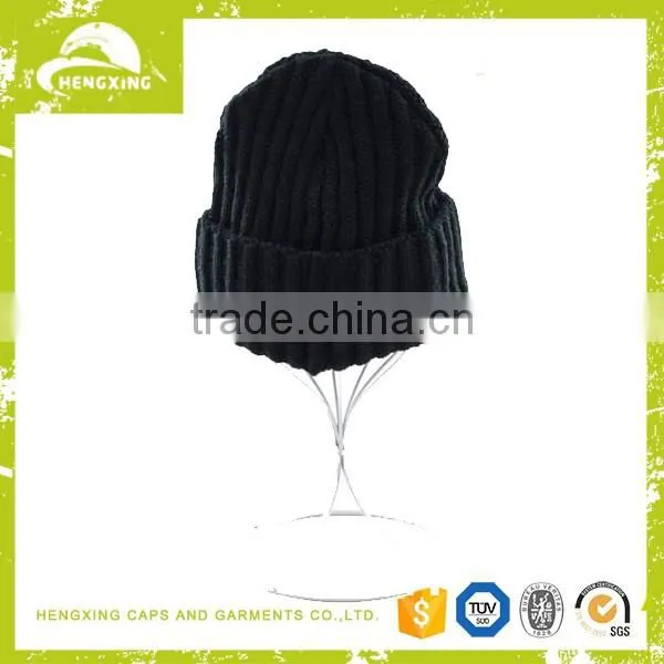 Popular high quality custom leather patch cheap Knit Skull Beanie hat