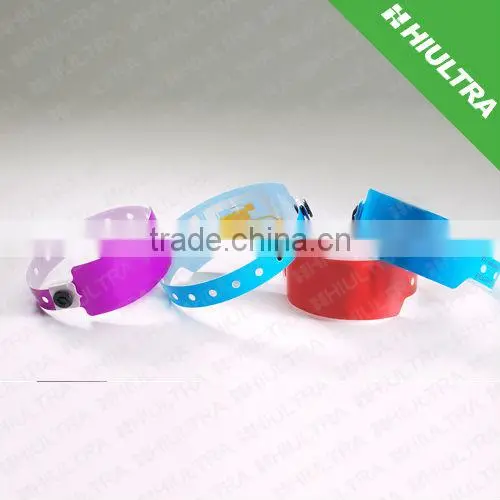 UHF Adjustable Plastic Wristband
