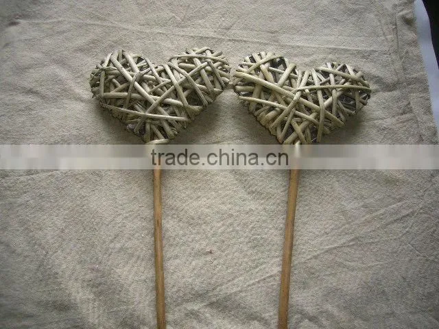 decoration heart willow baskets