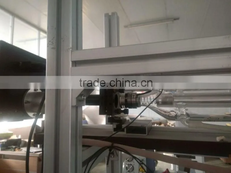 2016 hot selling cheap and small CO2 laser marking machine for plastic bottle