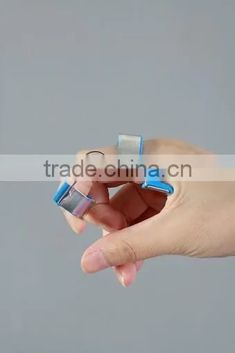 Finger joint activity device / Medical finger activity brace