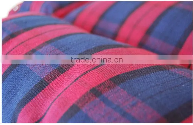 Free Transform styles Blue plaid doghouse