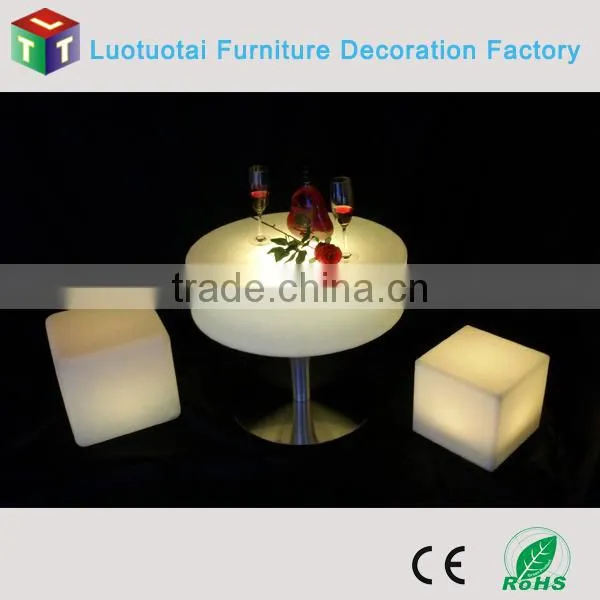 plastic Illuminated furniture multicolor change led round bar table