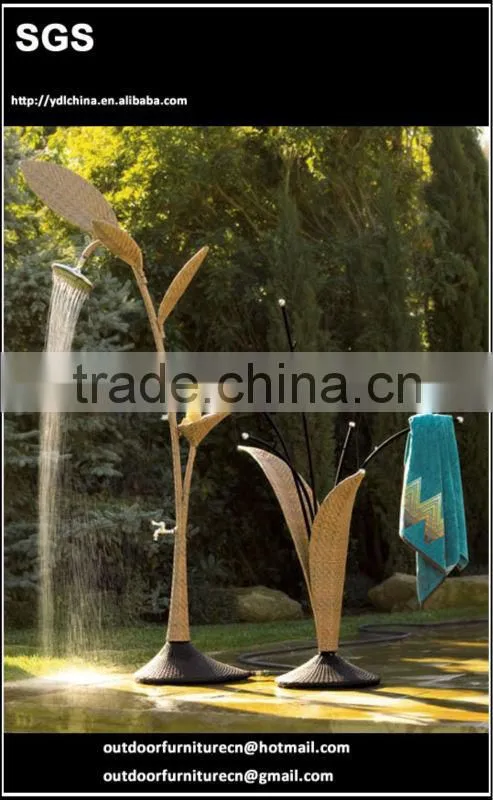 outdoor rattan shower with aluminum frame