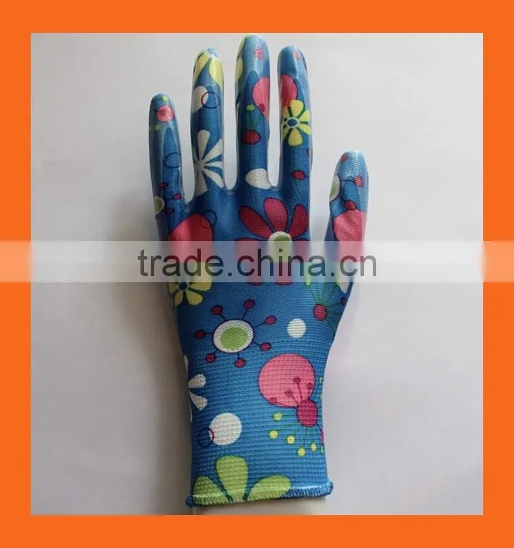 Garden Girl Water Resistant Weeding Gloves With Nitrile Palm