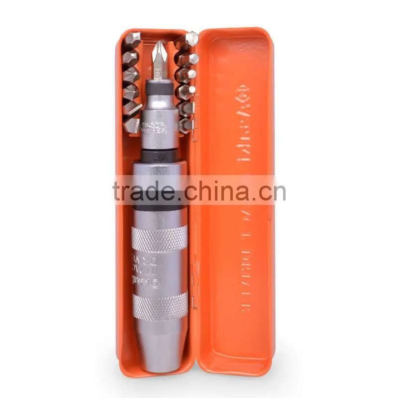 Percussive drilling bit