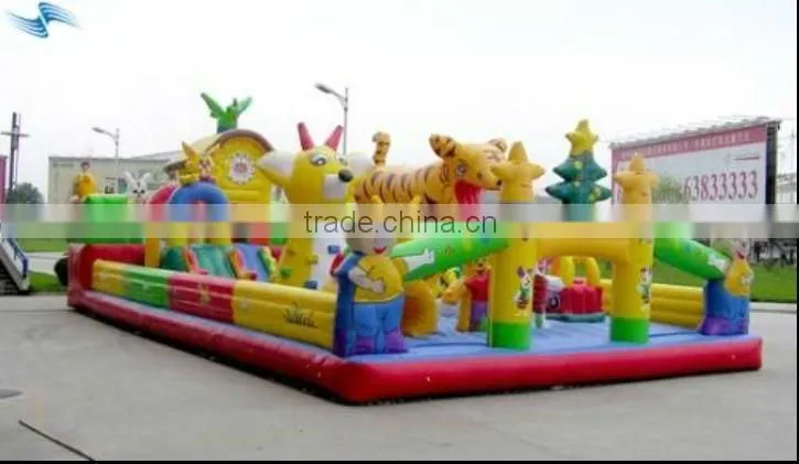 2013 TOP inflatable large amusement park