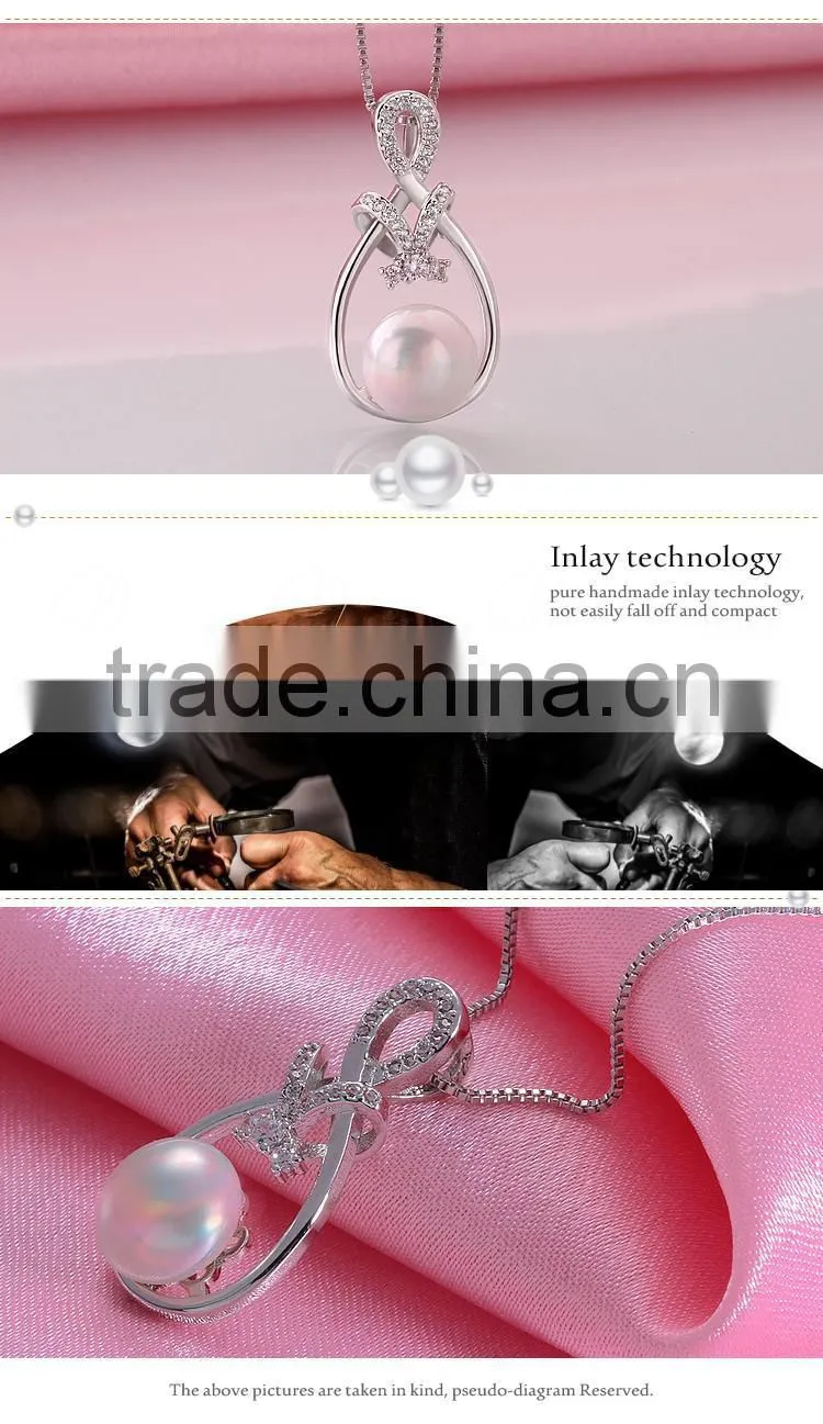 China Supplier Whiet Zircon Glass Stone Ladies Elegant Pendant Novelty