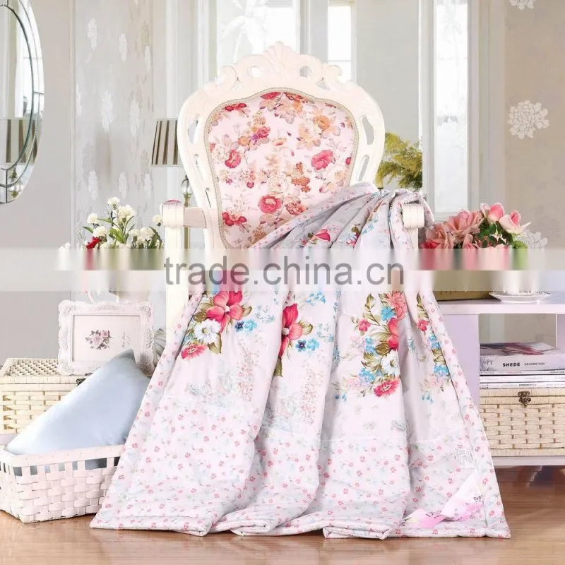 Made in China cheap polyester microfiber fitted summer quilt,hand made quilts
