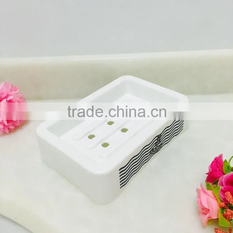 White platsic cheap promotional soap dish
