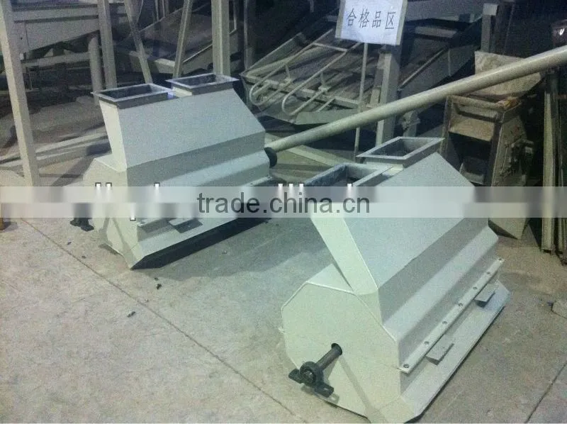 Pumpkin /Watermelon seeds shelling machine
