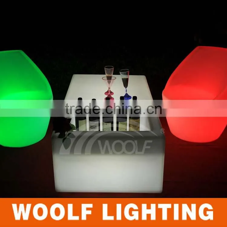 2014 hot waterproof plastic led rectangle table with cooler