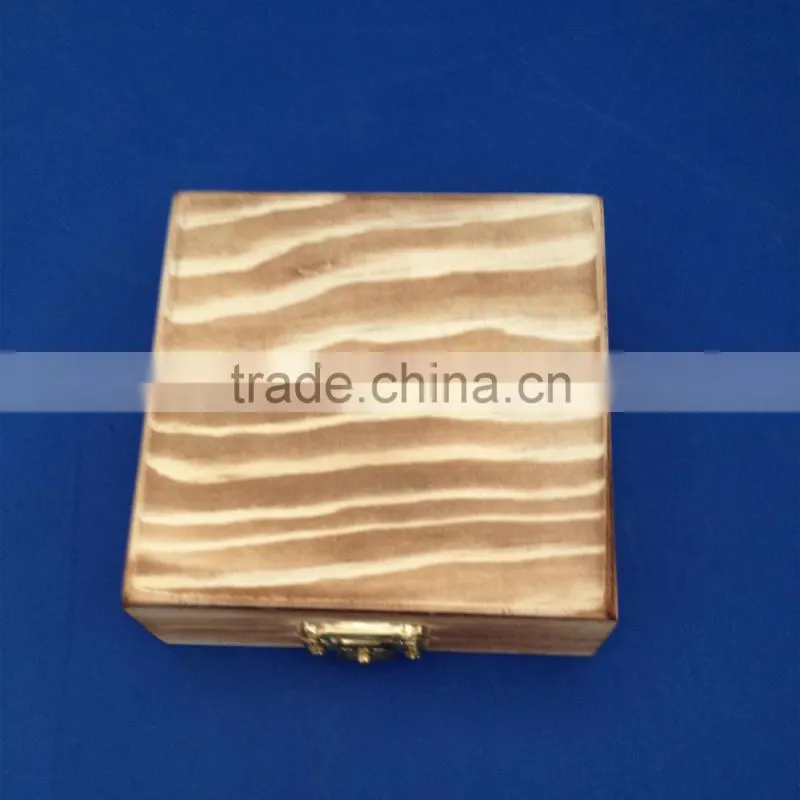 Natural transparent wooden diamond display box
