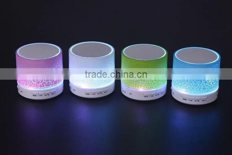 RGKNSE High Quality LED Speaker 300mAh Wireless Bluetooth Speaker with LED Light Brass mini Speaker