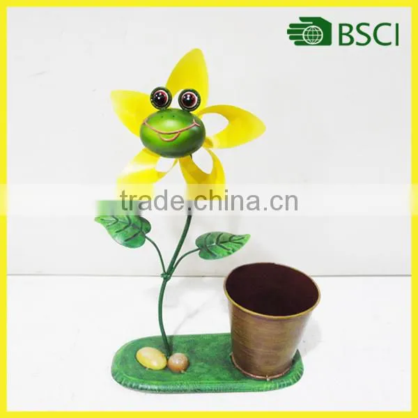 Wholesale animal planter with solar light metal garden light
