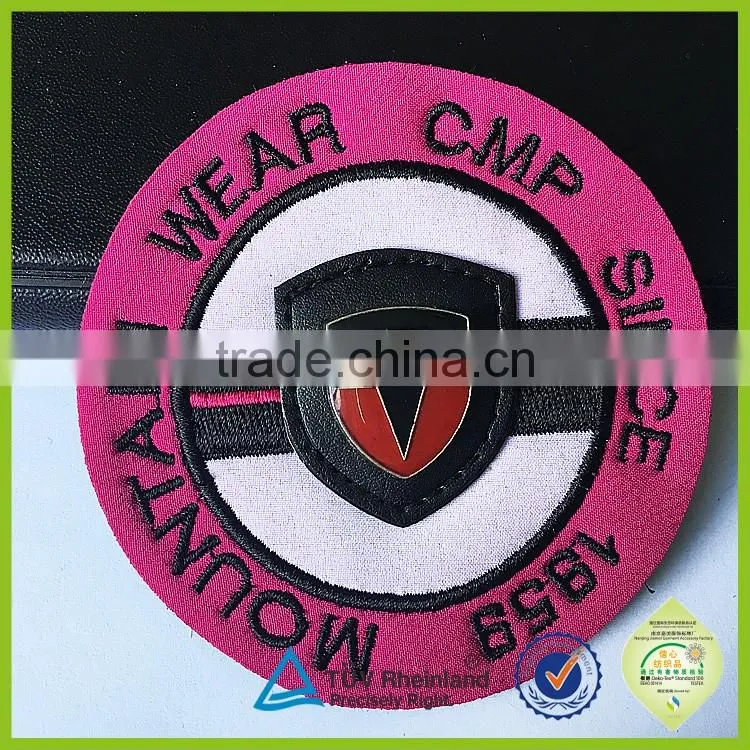 China professional supply Custom Embroidery brand patch for clothing