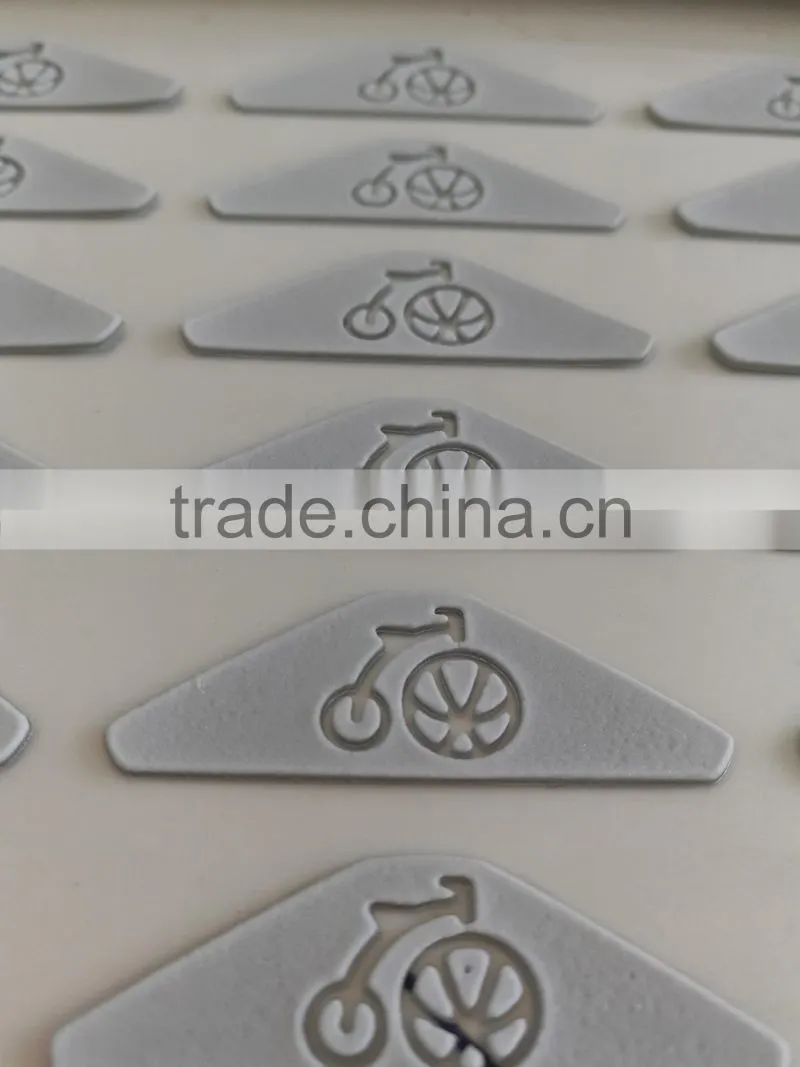 Reflective logo can be customized
