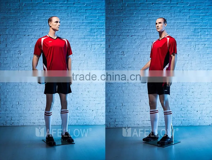 Playing Football Mannequin Fiberglass Male Realistic Engraving Head Sports Men Display Manikin FTM2