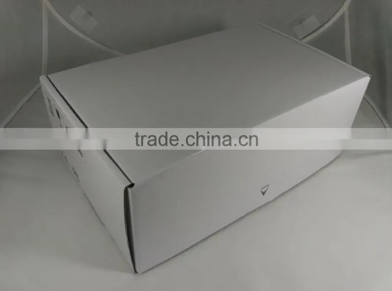 4 Port 53V output IEEE 802.3 af/at PoE switch with extra optical firber port