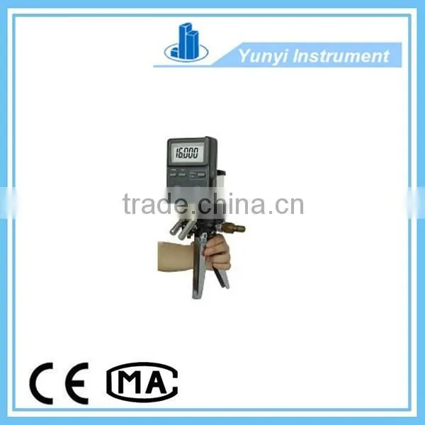 Pressure balancing device