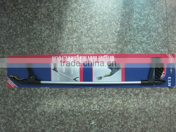 disabled people easy pick up tool reacher with small magnet
