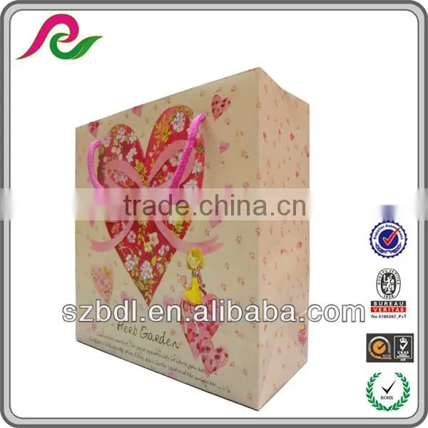 2016 Fashion promotional lovely wedding gift paper bags distributor